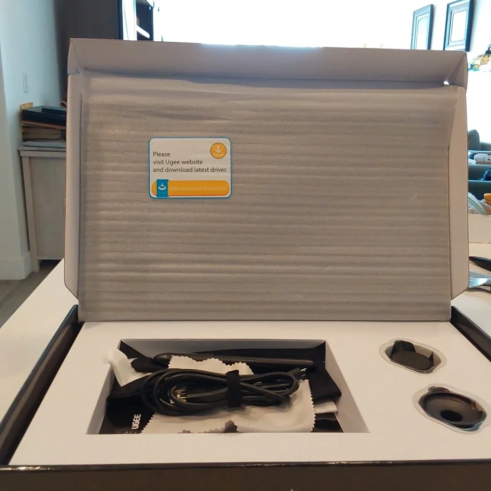 Ugee M708 Graphics Tablet
